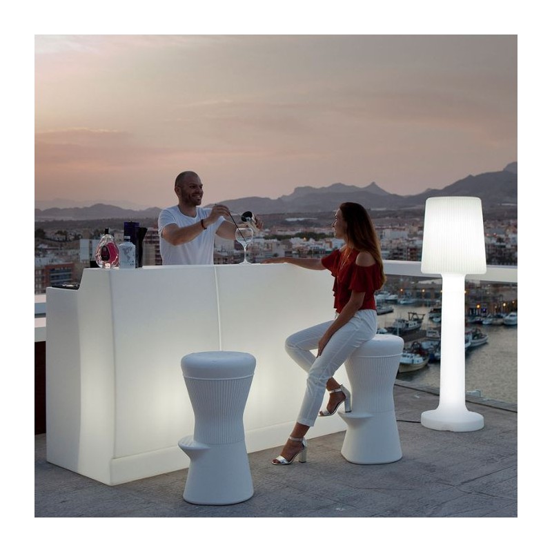 Lámpara de pie Carmen con cable