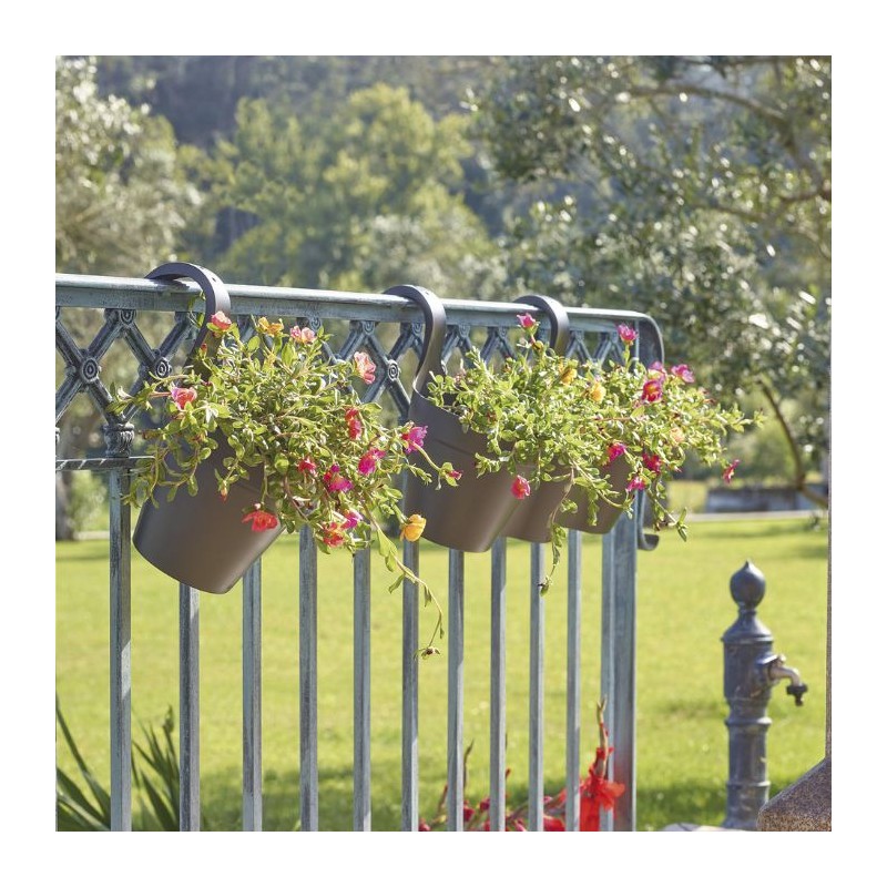 Capri single balcony pot