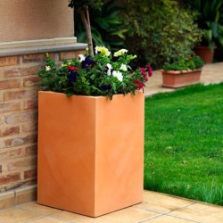 macetero cubo alto