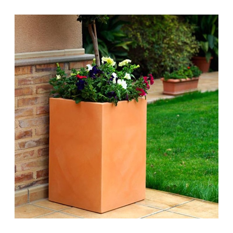macetero cubo alto